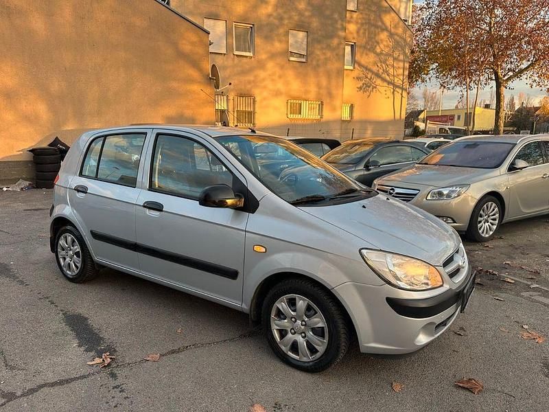 Silber Gebraucht 2009 Hyundai Getz Kleinwagen | 3.250 € (Etwas zu teuer) - Bild 1/4