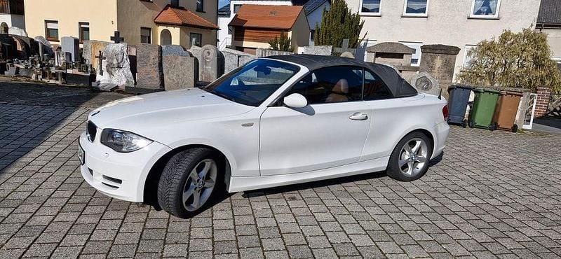 Gebraucht BMW 125 Cabriolet 218 PS (160 kW) 2009 Weiß Cabrio