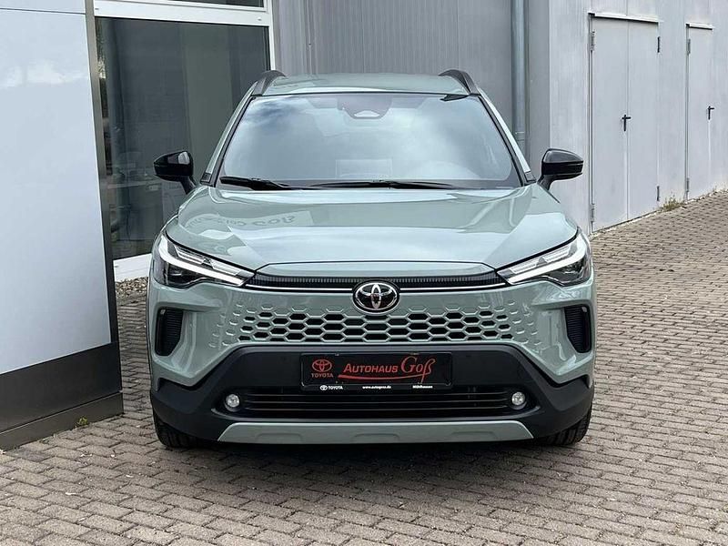 Gebraucht Toyota Corolla Cross 140 PS (102 kW) 2026 Grün SUV