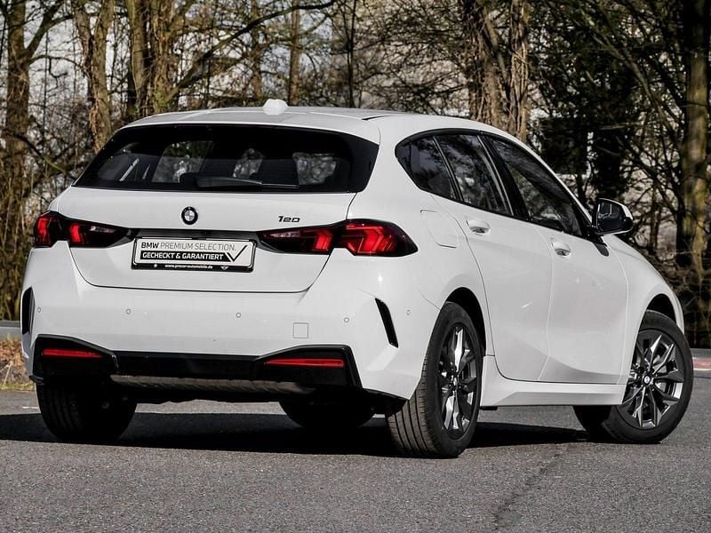 Gebraucht BMW 120 Shadowline 170 PS (125 kW) 2025 Weiß Kleinwagen