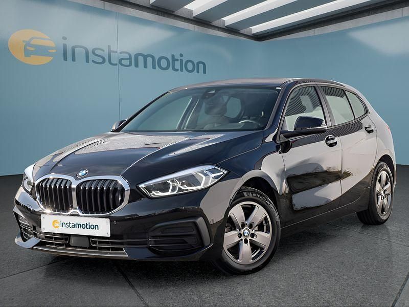 Schwarz Gebraucht 2022 BMW 118 Kleinwagen | 24.549 € (Etwas zu teuer) - Bild 1/4