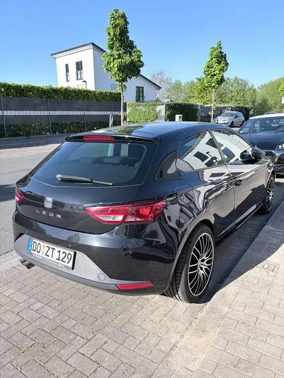 Używany Seat Leon SC FR 179 KM (131 kW) 2013 Czarny Hatchback