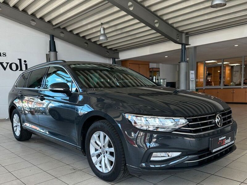 Grau Gebraucht 2020 VW Passat Kombi | 19.940 € (Fairer Preis) - Bild 1/4