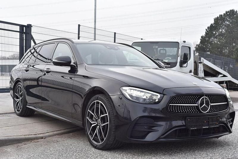 Gebraucht Mercedes E400 330 PS (242 kW) 2022 Schwarz Limousine