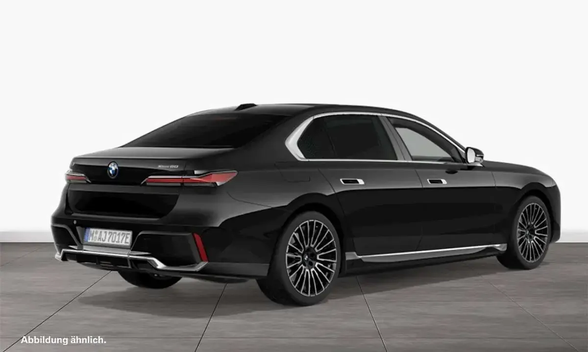 Gebraucht BMW i7 M Sport 400 kW (544 PS) 2025 Saphirschwarz Limousine