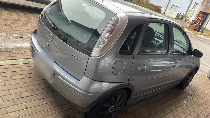 Gebraucht Opel Corsa 80 PS (58 kW) 2005 Kleinwagen