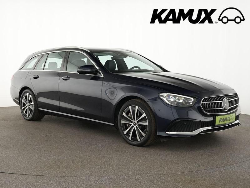Cavansitblau metalliclack Gebraucht 2021 Mercedes E300 Avantgarde Kombi | 27.450 € (Superpreis) - Bild 1/3