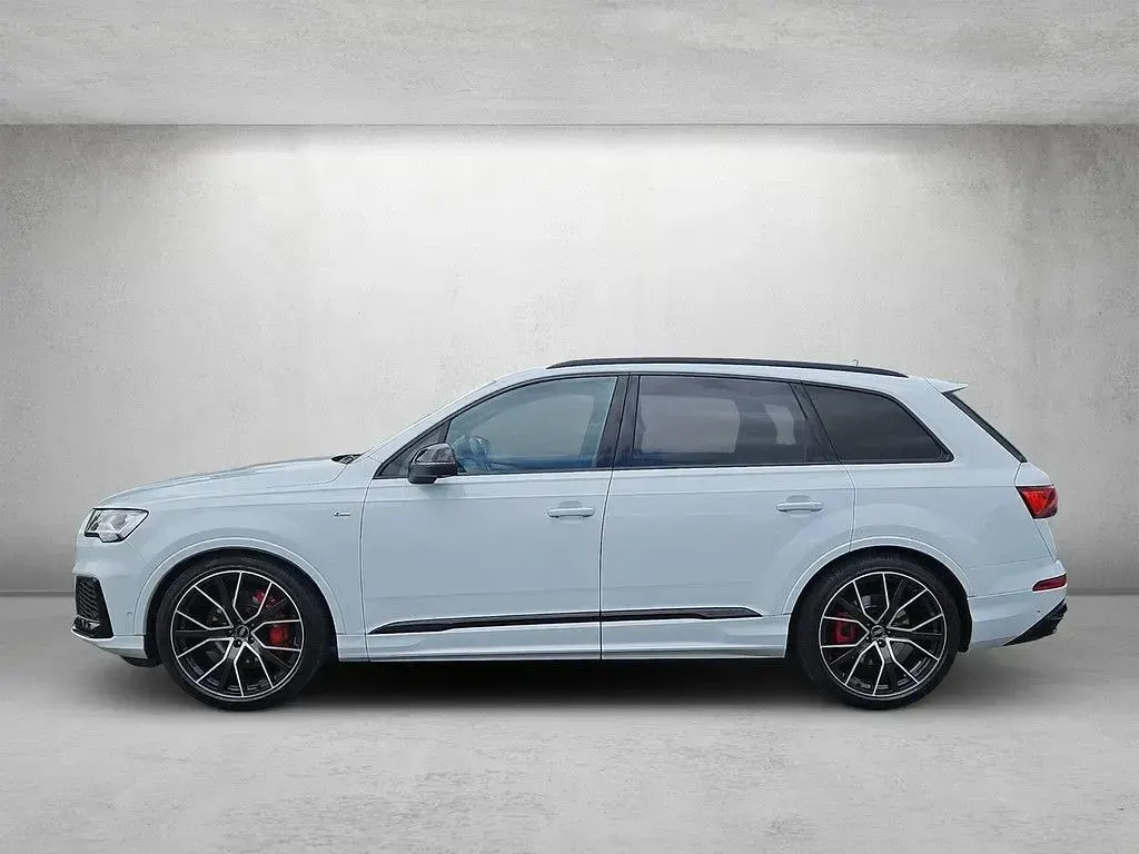Używany Audi Q7 Ambiente 340 KM (250 kW) 2022 Biały SUV