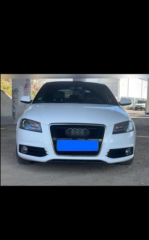 Weiß Gebraucht 2011 Audi A3 S-Line Kleinwagen | 7.999 € (Etwas zu teuer) - Bild 1/4