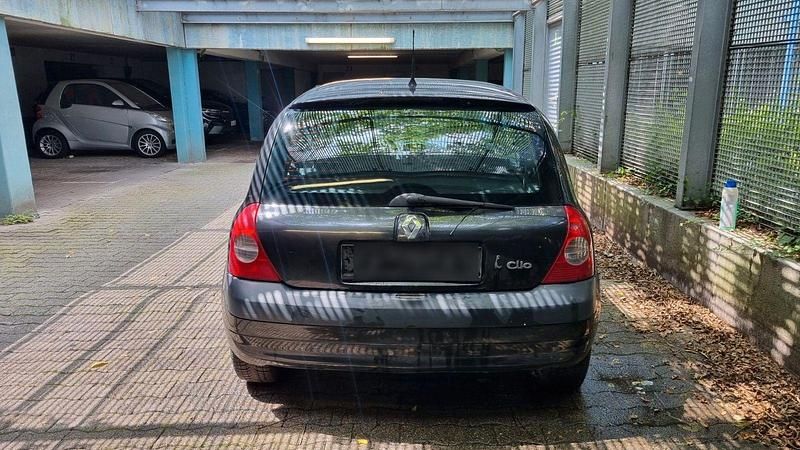 Schwarz Gebraucht 2004 Renault Clio II Kleinwagen | 549 € (Guter Preis) - Bild 1/4