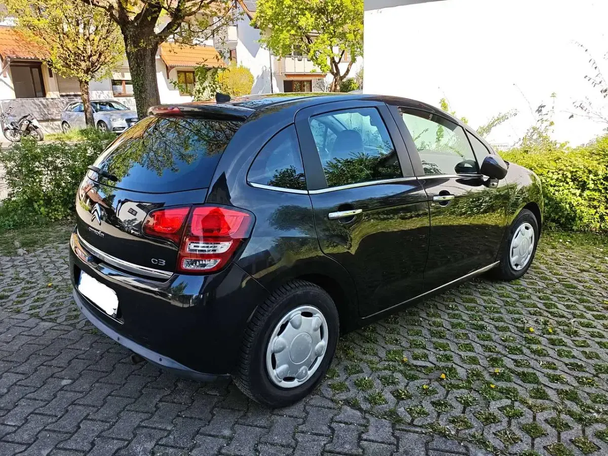 Gebraucht Citroën C3 SELECTION 73 PS (53 kW) 2011 Schwarz Limousine
