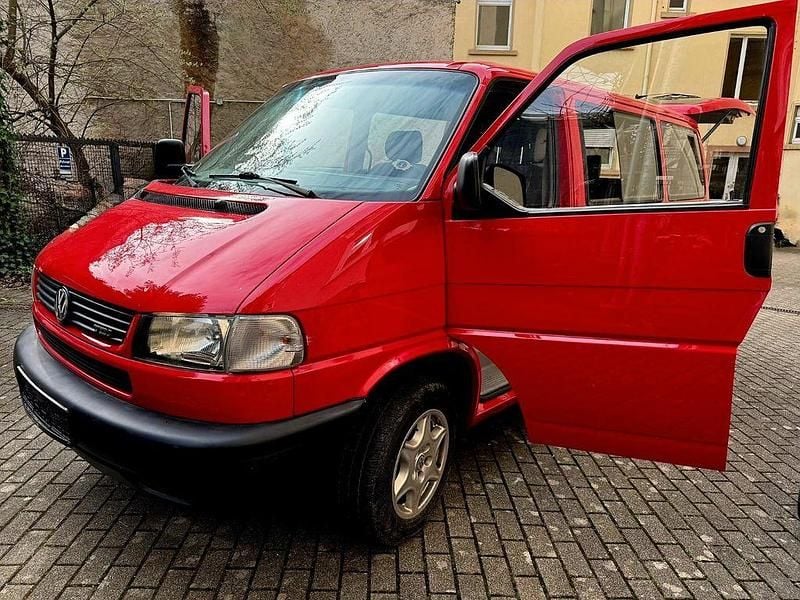 Gebraucht VW T4 102 PS (75 kW) 2000 Rot Van