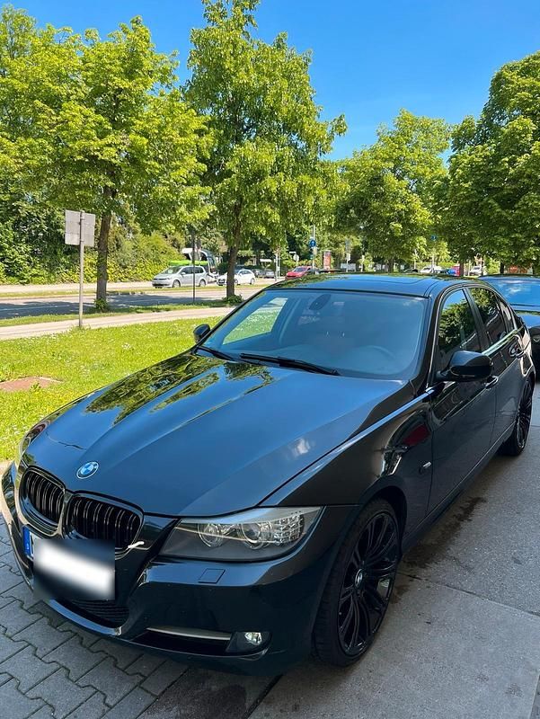Gebraucht BMW 325 204 PS (150 kW) 2010 Limousine
