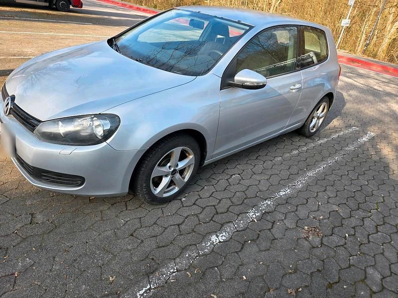 Gebraucht VW Golf VI 102 PS (75 kW) 2009 Silber Kleinwagen