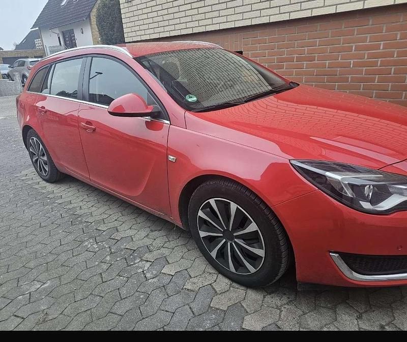 Gebraucht Opel Insignia Selection 170 PS (125 kW) 2017 Rot Kombi
