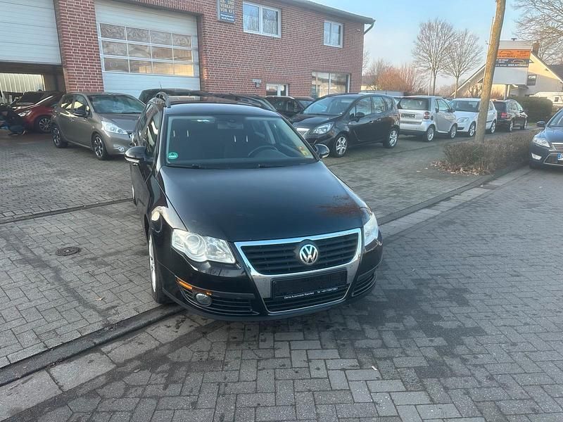 Schwarz Gebraucht 2009 VW Passat Kombi | 4.150 € (Fairer Preis) - Bild 1/4