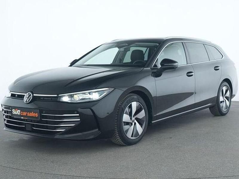 Gebraucht VW Passat Elegance 150 PS (110 kW) 2025 Schwarz Kombi