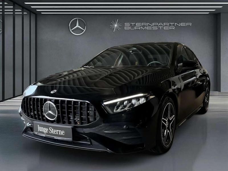 Schwarz Gebraucht 2023 Mercedes A180 AMG Limousine | 28.990 € (Guter Preis) - Bild 1/3