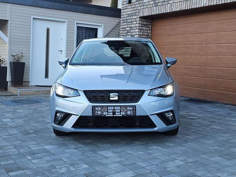 Gebraucht Seat Ibiza Style 95 PS (69 kW) 2024 Grau Kleinwagen