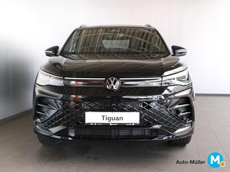 Neu VW Tiguan 204 PS (150 kW) 2025 Schwarz SUV
