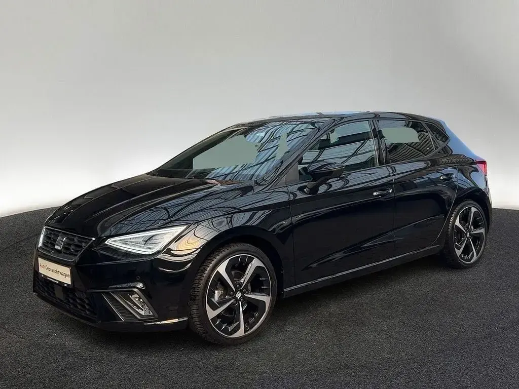 Gebraucht Seat Ibiza FR 110 PS (80 kW) 2023 Midnight schwarz Kleinwagen
