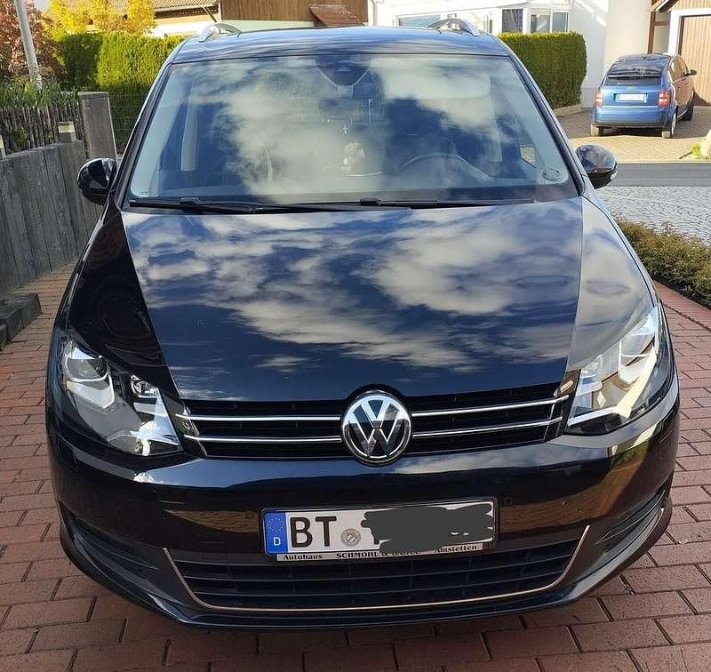 Gebraucht VW Sharan Comfortline 150 PS (110 kW) 2018 Schwarz Van / Kleinbus