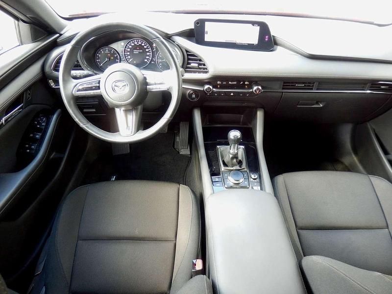 Gebraucht Mazda 3 Selection 122 PS (89 kW) 2019 Magmarot Limousine