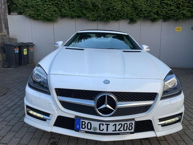 Gebraucht Mercedes SLK200 184 PS (135 kW) 2015 Weiß Cabrio