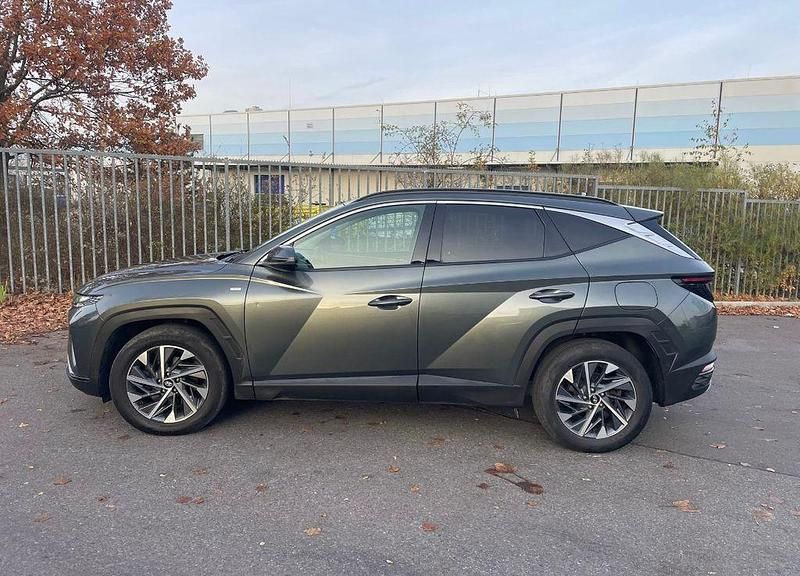Grün Gebraucht 2023 Hyundai Tucson SUV | 19.299 € - Bild 1/4