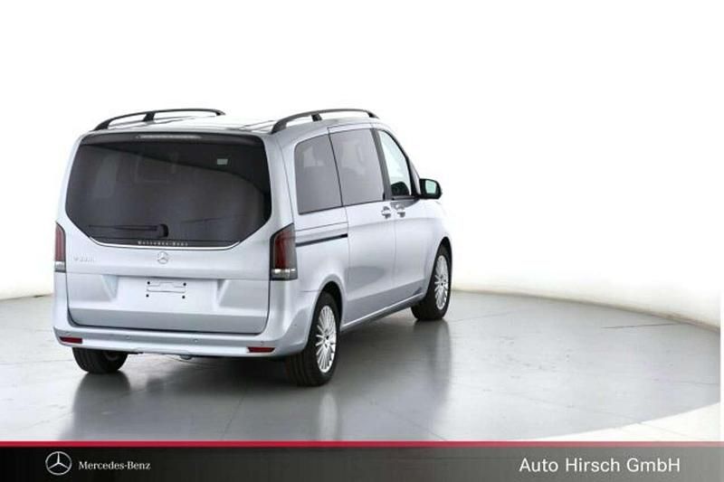 Gebraucht Mercedes V220 Style 163 PS (119 kW) 2024 Hightechsilber Van / Kleinbus