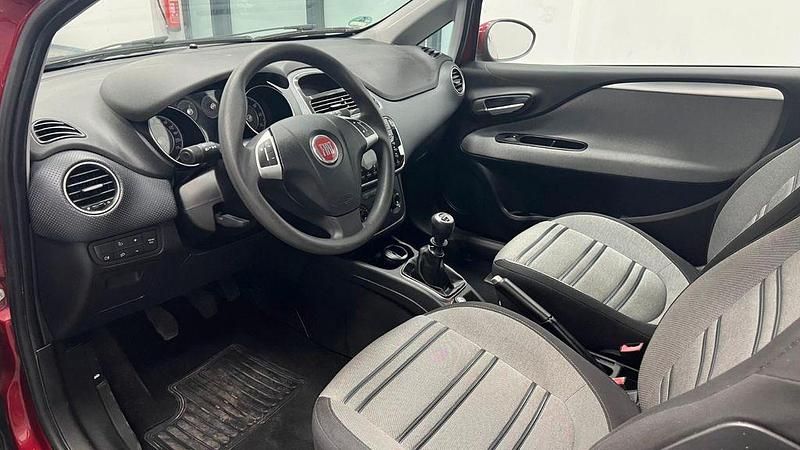 Gebraucht Fiat Punto Evo Dynamic 77 PS (56 kW) 2010 Rot Kleinwagen