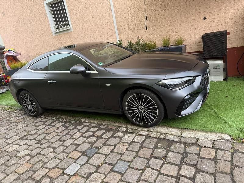 Gebraucht 2025 Mercedes CLE300 Coupé | 58.900 € (Superpreis) - Bild 1/4