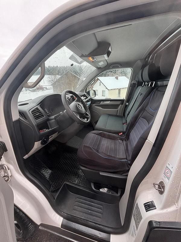 Second-hand VW Transporter 150 CP (110 kW) 2017 Alb Van
