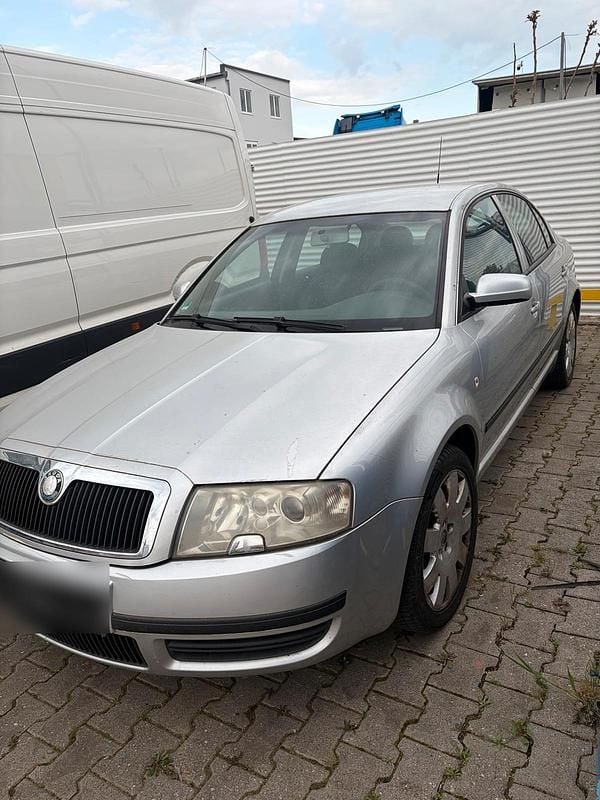 Gebraucht Skoda Superb 150 PS (110 kW) 2003 Silber Limousine