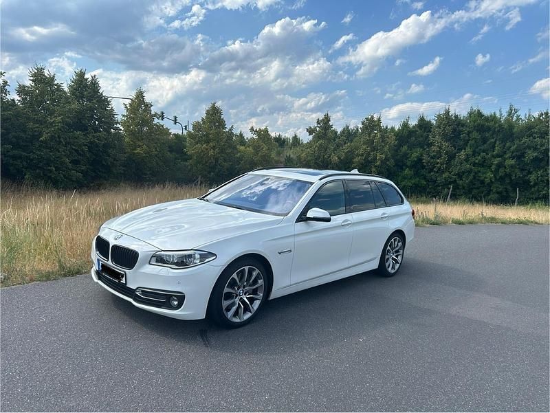 Weiß Gebraucht 2015 BMW 530 Luxury Line Kombi | 19.300 € (Guter Preis) - Bild 1/4