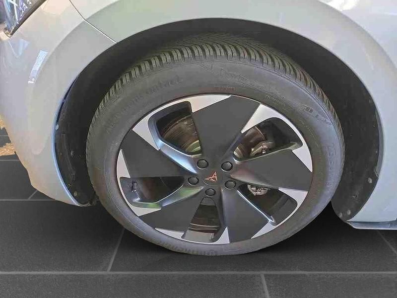 Second-hand Cupra Born 169 kW (231 CP) 2023 Argintiu Hatchback