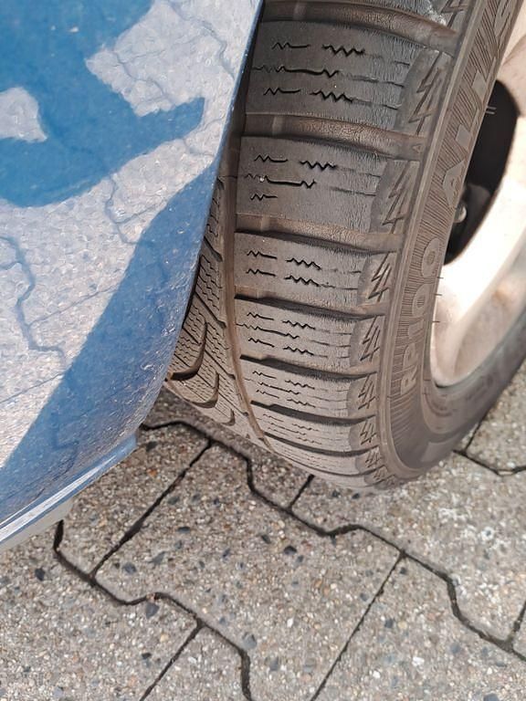Blau Gebraucht 2002 Opel Zafira Van / Kleinbus | 1.300 € (Fairer Preis) - Bild 1/4