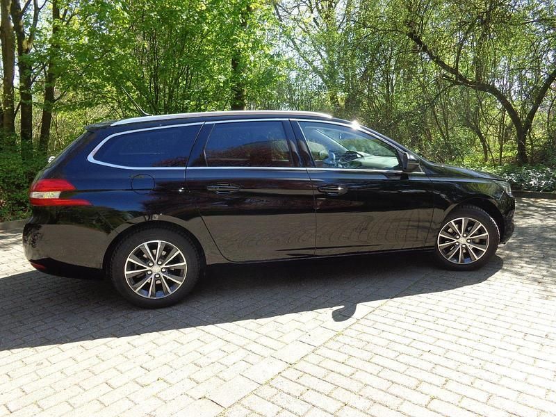 Schwarz Gebraucht 2014 Peugeot 308 Allure Kombi | 10.700 € (Fairer Preis) - Bild 1/4