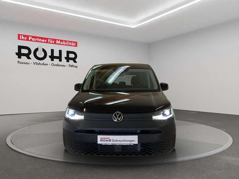 Gebraucht VW Caddy Basis 116 PS (85 kW) 2025 Deep black perleffekt Van / Kleinbus