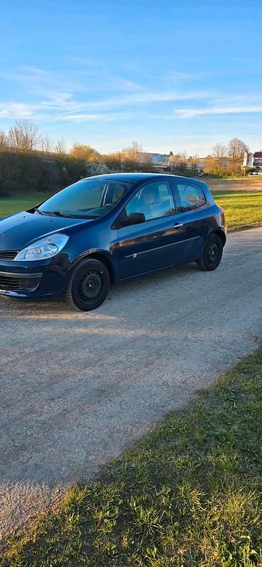 Gebraucht Renault Clio II 75 PS (55 kW) 2009 Blau Limousine