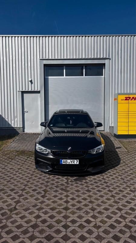 Grau Gebraucht 2015 BMW 435 M Sport Coupé | 32.499 € - Bild 1/4