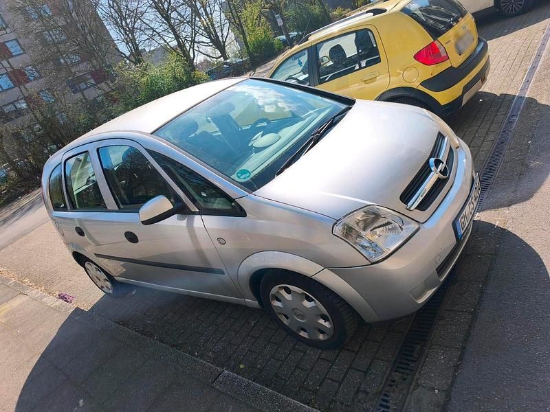 Gebraucht Opel Meriva Enjoy 101 PS (74 kW) 2004 Silber Van / Kleinbus