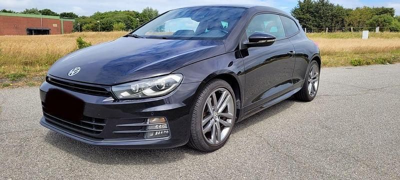 Schwarz Gebraucht 2014 VW Scirocco R-line Coupé | 14.499 € (Fairer Preis) - Bild 1/4