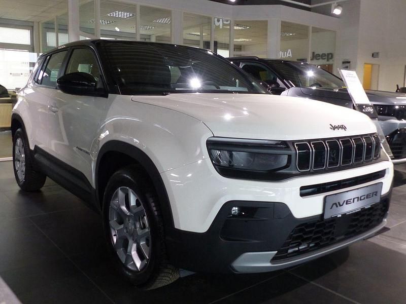 Neu Jeep Avenger Altitude 101 PS (74 kW) 2025 Weiß SUV