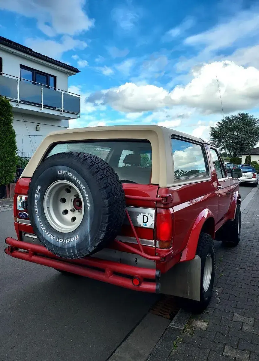 Gebraucht Ford Bronco XLT 185 PS (136 kW) 1989 Rot SUV