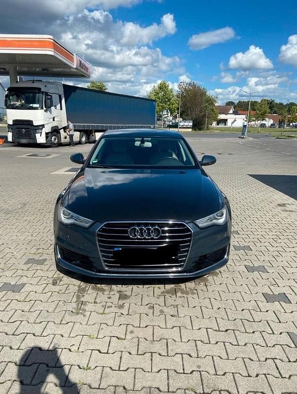 Gebraucht Audi A6 190 PS (139 kW) 2015 Blau Limousine