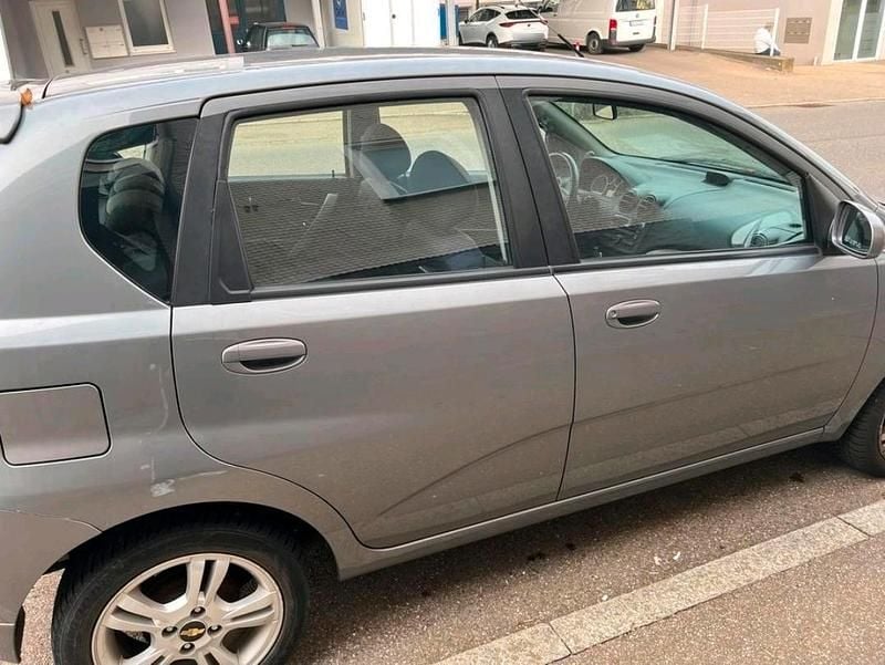 Gebraucht Chevrolet Aveo LT 101 PS (74 kW) 2009 Grau Kleinwagen