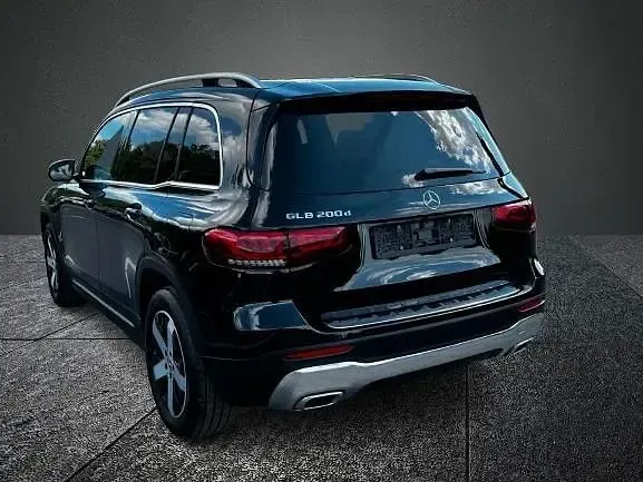 Gebraucht Mercedes GLB200 150 PS (110 kW) 2021 Schwarz SUV
