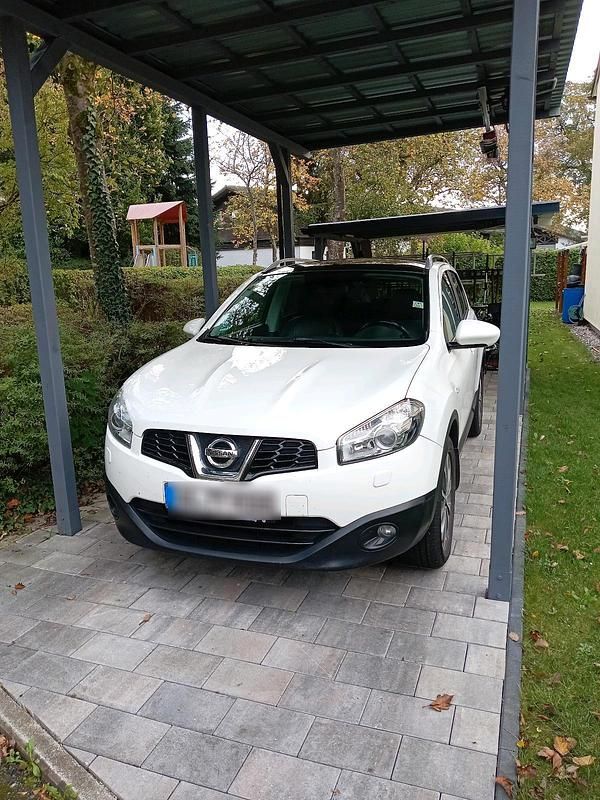 Weiß Gebraucht 2010 Nissan Qashqai Tekna SUV | 7.500 € - Bild 1/4