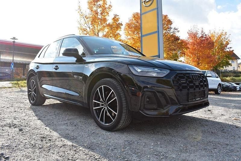 Mythosschwarz (metallic) Gebraucht 2022 Audi Q5 S-Line SUV | 39.790 € (Guter Preis) - Bild 1/4